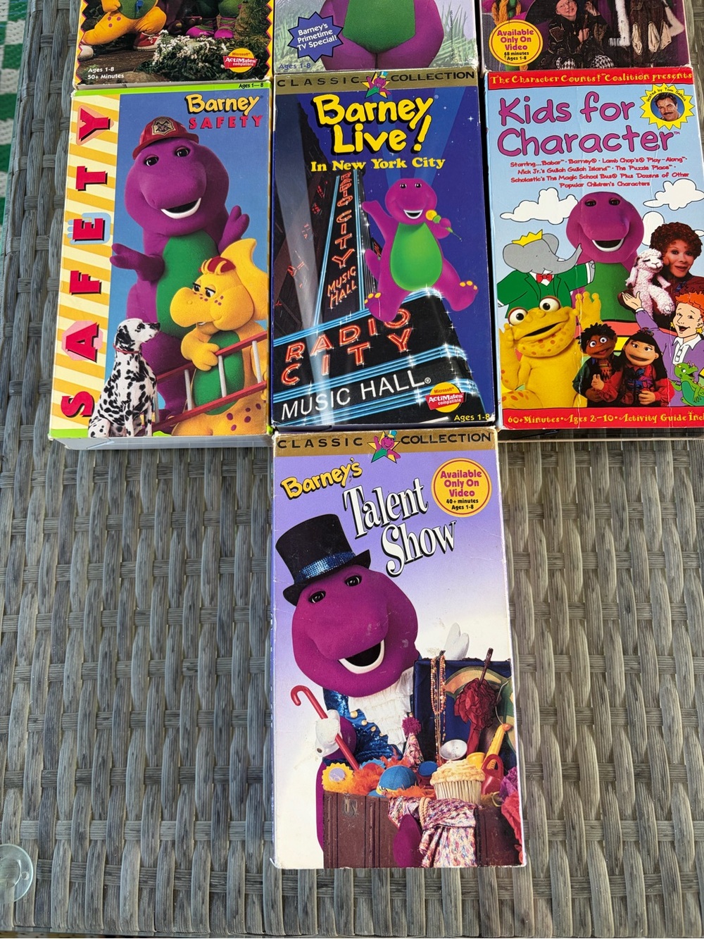 SOLD Barney Vintage Bundle of Eleven 90’s VHS Tapes - Picture 4 of 4